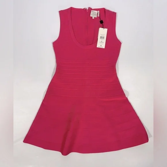 NEW HERVÉ LÉGER Barbiecore Bandage Mini Dress - Picture 4 of 9